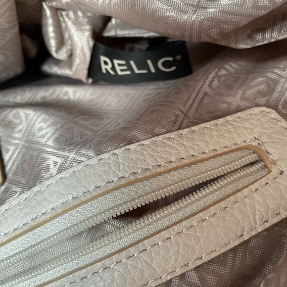 Relic Top Handle Convertible Shoulder Handbag Faux Pebble Grain Leather Cream‎ - Picture 7 of 7